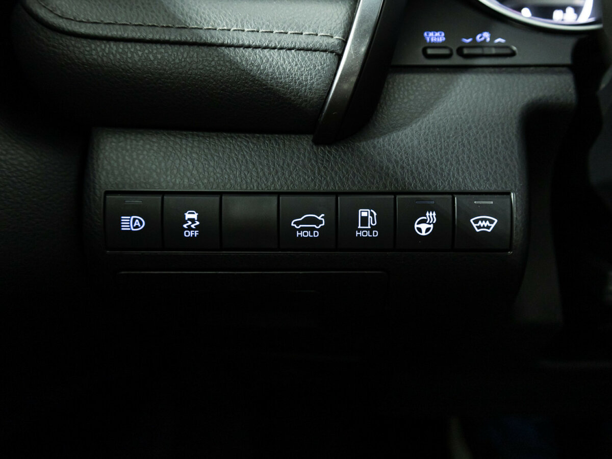 Купить Toyota Camry с пробегом. Фото: #18