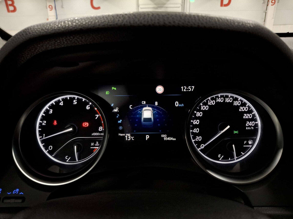 Купить Toyota Camry с пробегом. Фото: #12