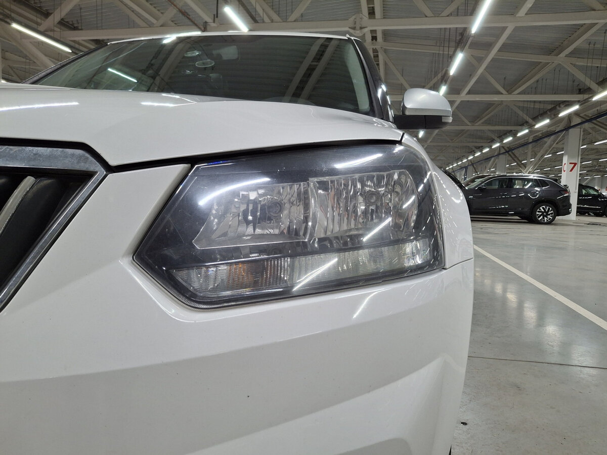 Купить Skoda Yeti с пробегом. Фото: #15