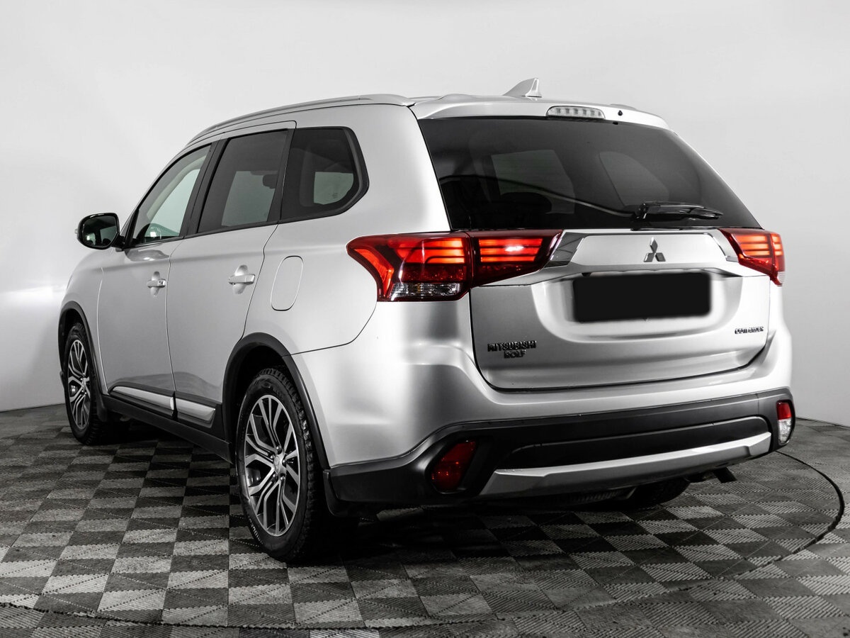 Купить Mitsubishi Outlander с пробегом. Фото: #5