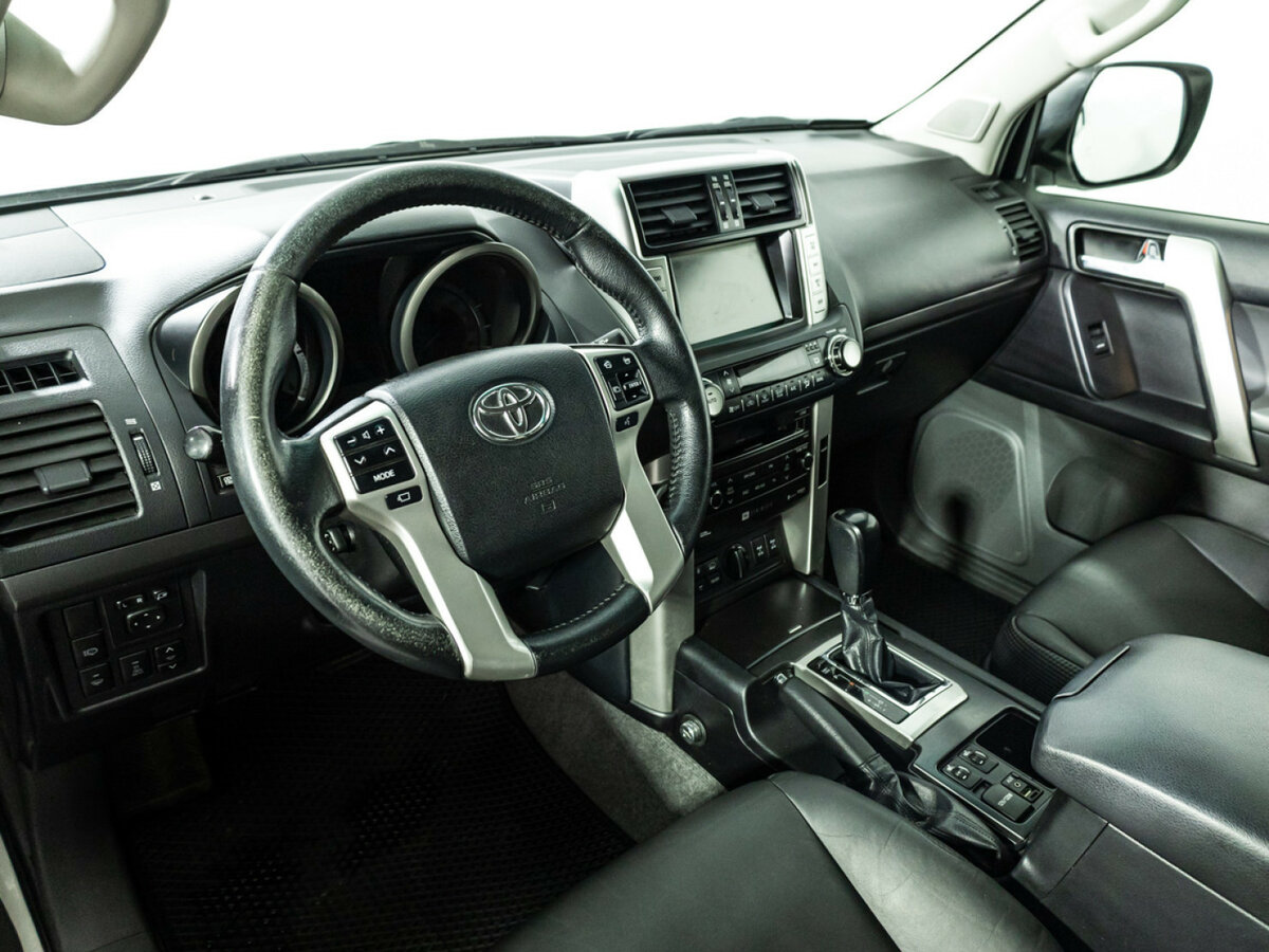 Купить Toyota Land Cruiser Prado с пробегом. Фото: #8