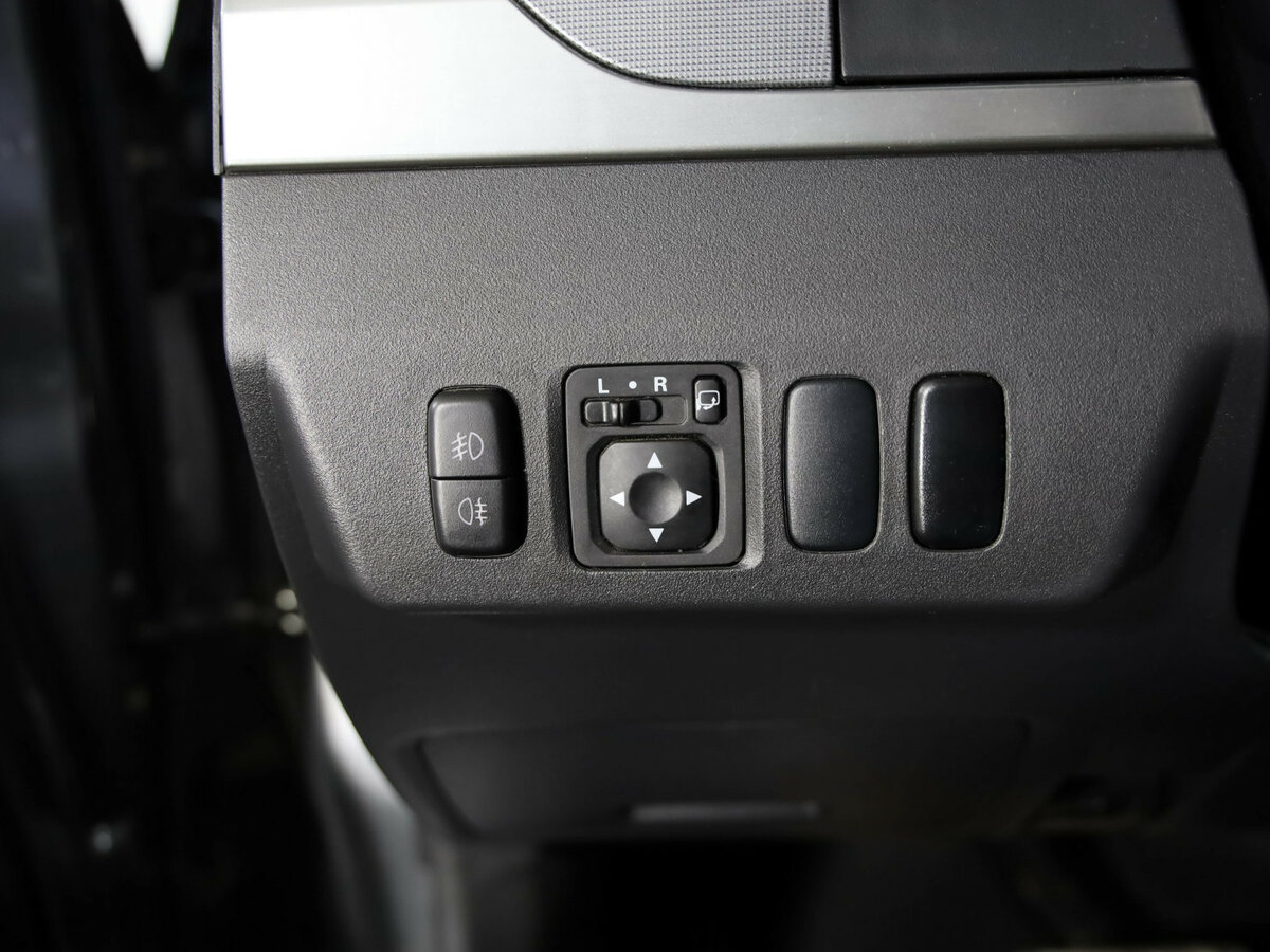 Купить Mitsubishi Pajero с пробегом. Фото: #15