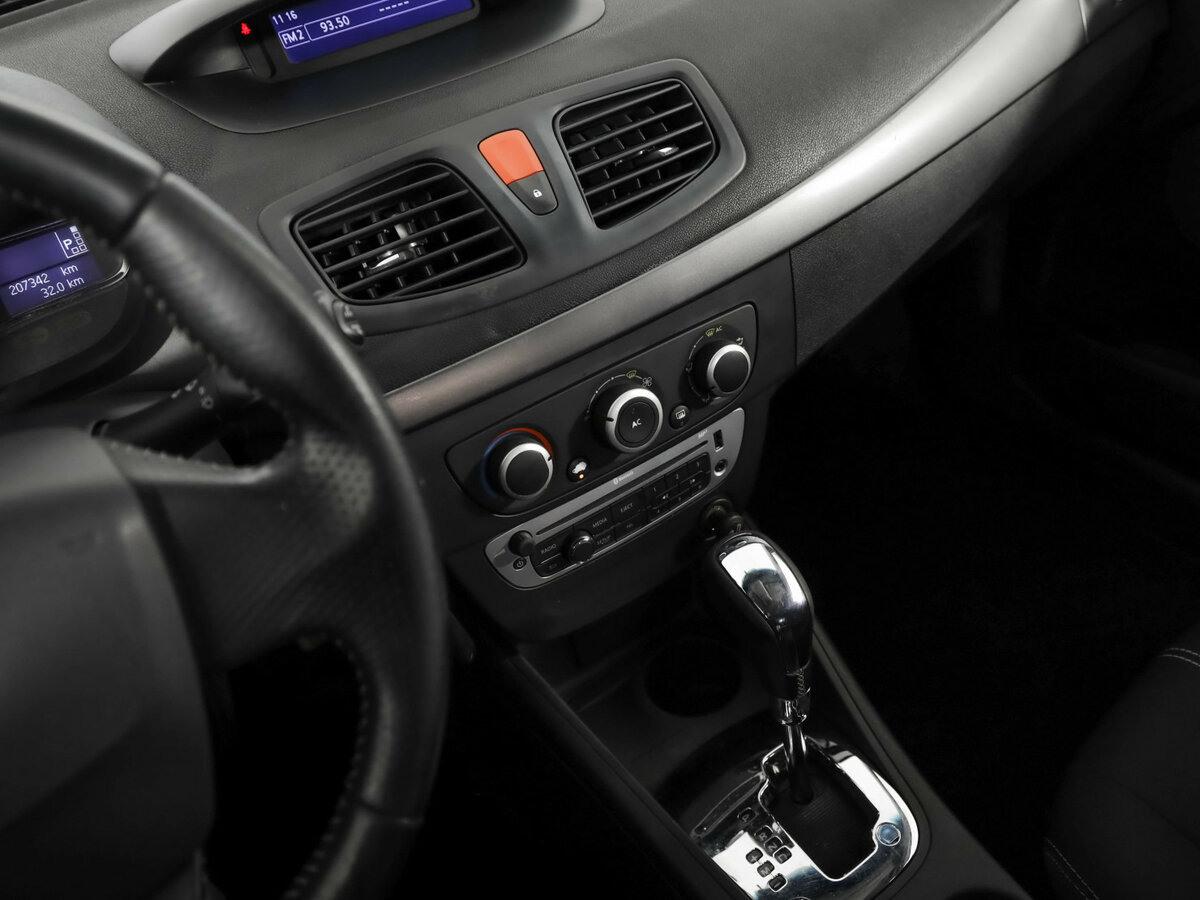 Купить Renault Fluence с пробегом. Фото: #14