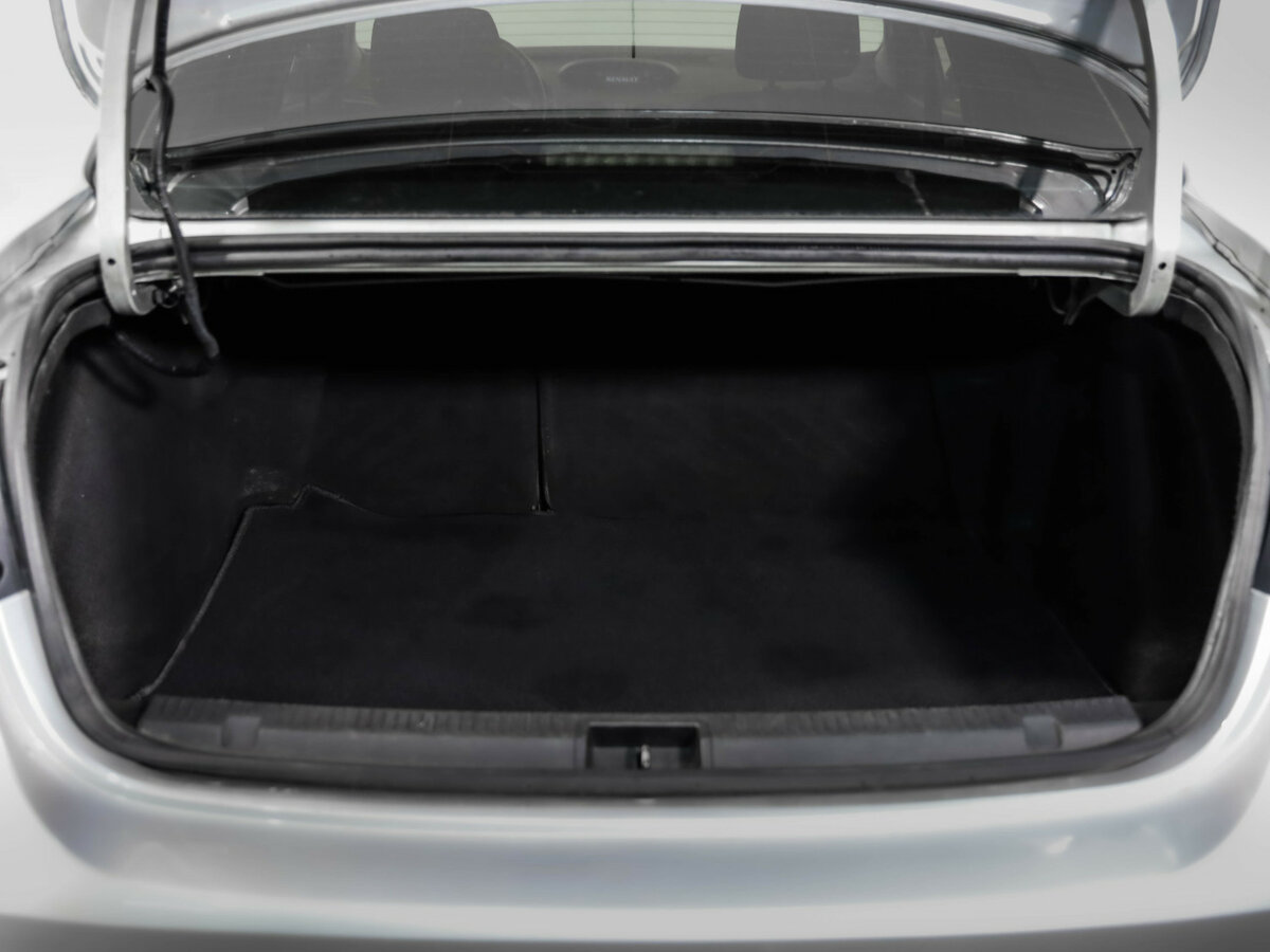 Купить Renault Fluence с пробегом. Фото: #23