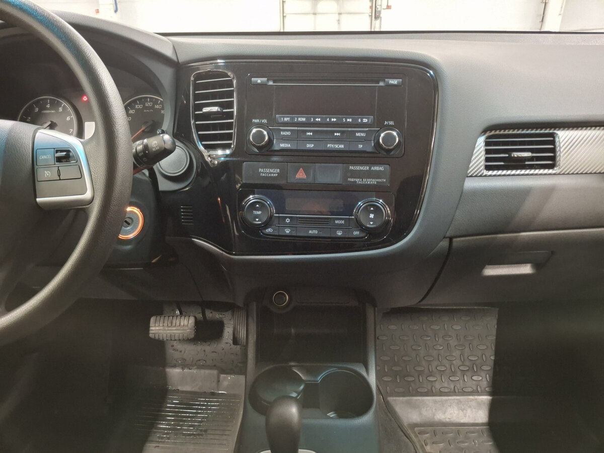 Купить Mitsubishi Outlander с пробегом. Фото: #13