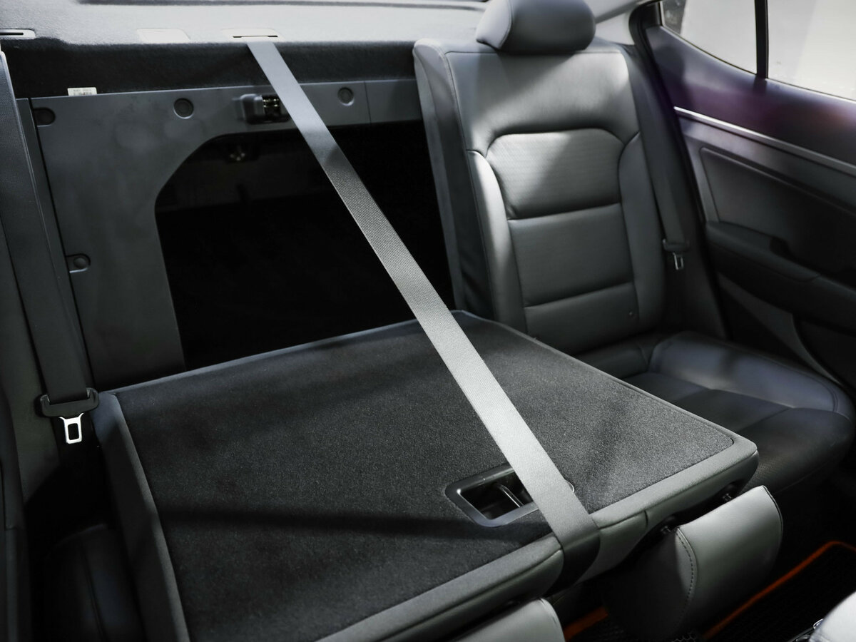 Купить Hyundai Elantra с пробегом. Фото: #21