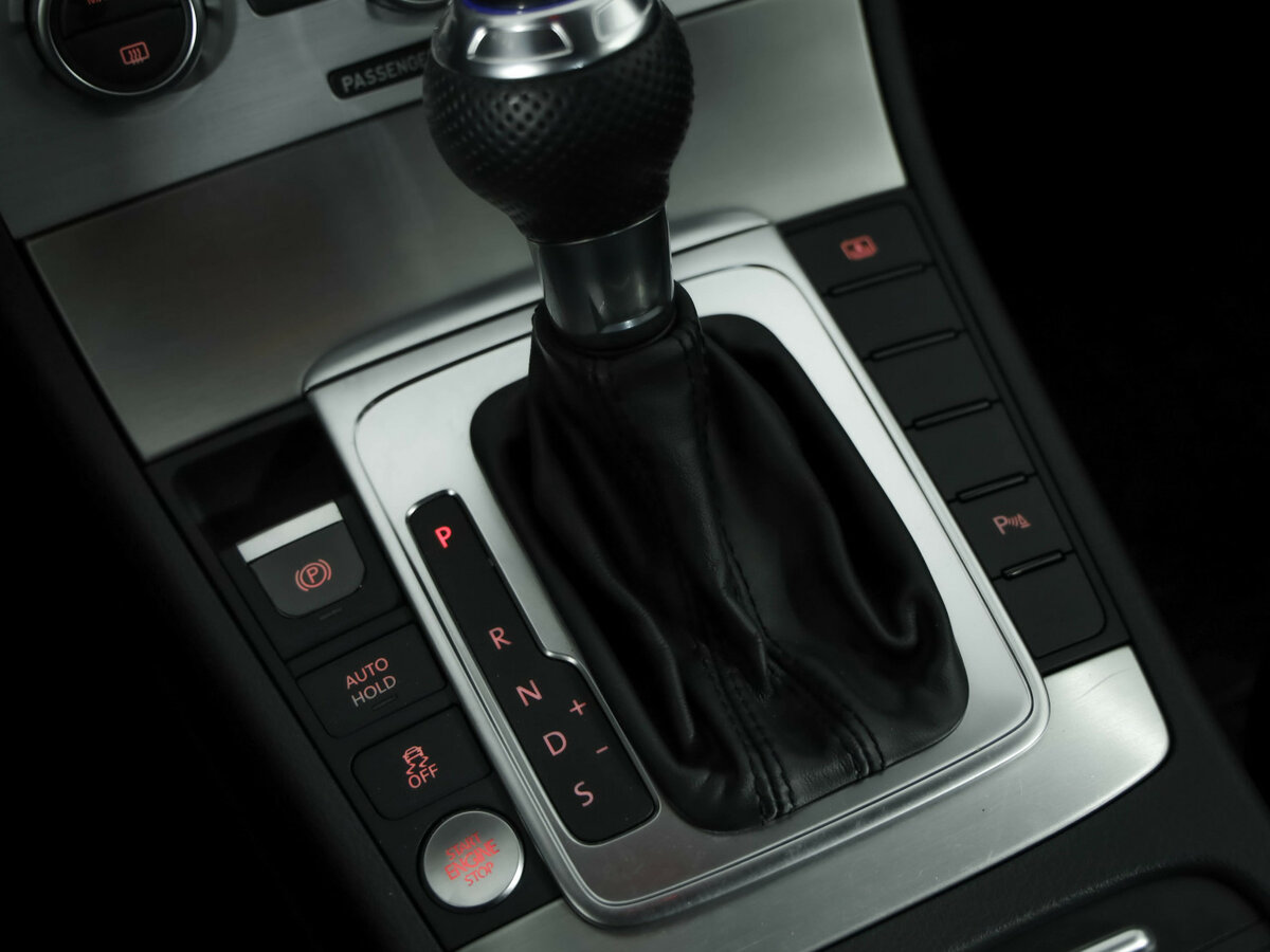 Купить Volkswagen Passat с пробегом. Фото: #19