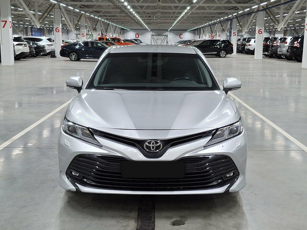 Купить Toyota Camry с пробегом. Фото: #1