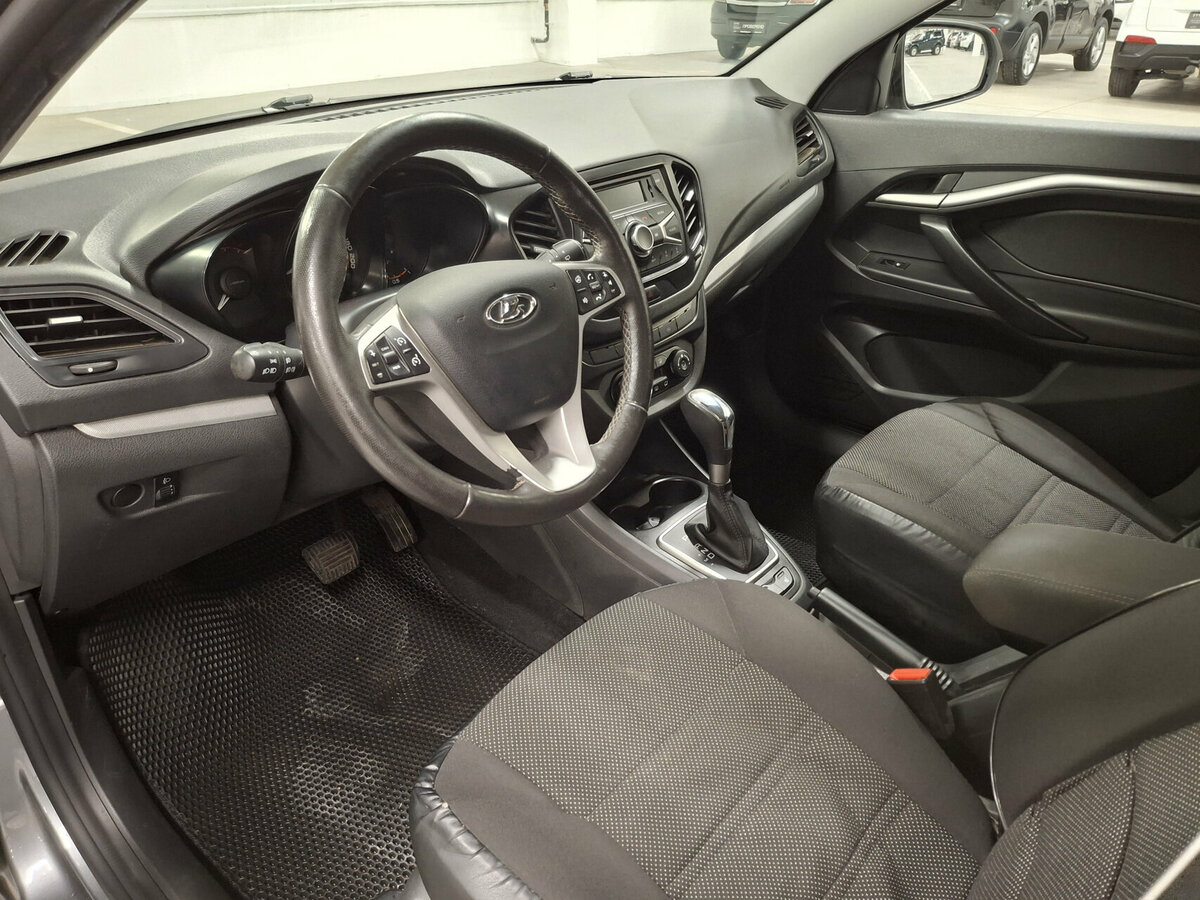 Купить Lada (ВАЗ) Vesta с пробегом. Фото: #14