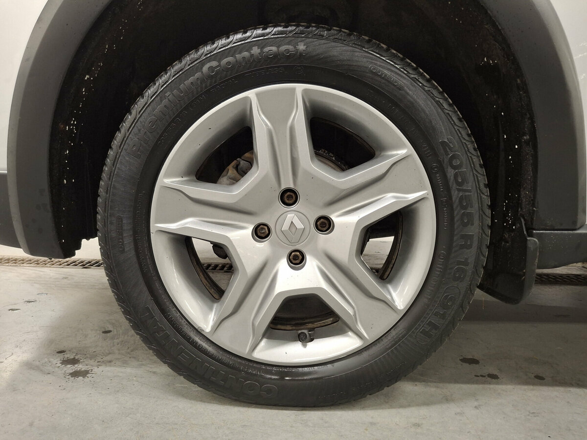 Купить Renault Logan с пробегом. Фото: #14