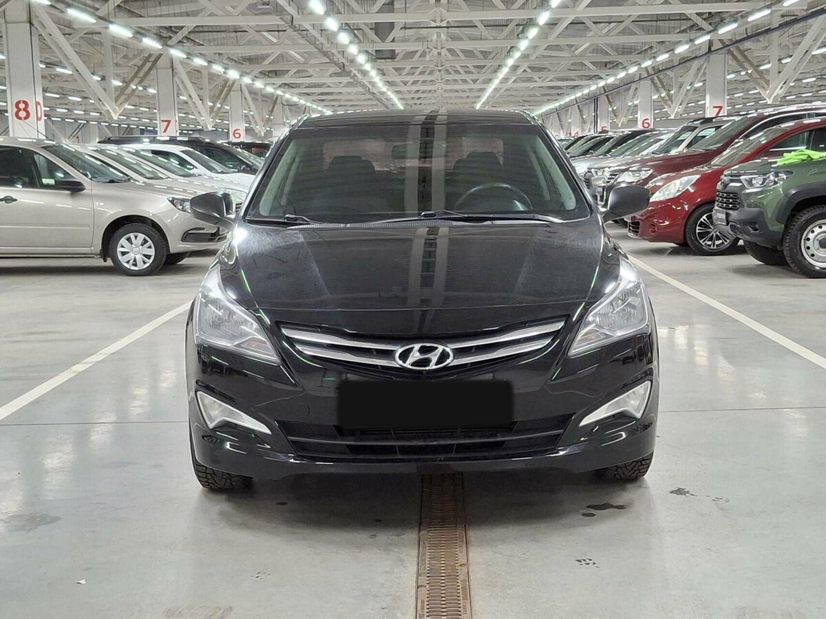 Купить Hyundai Solaris с пробегом. Фото: #1