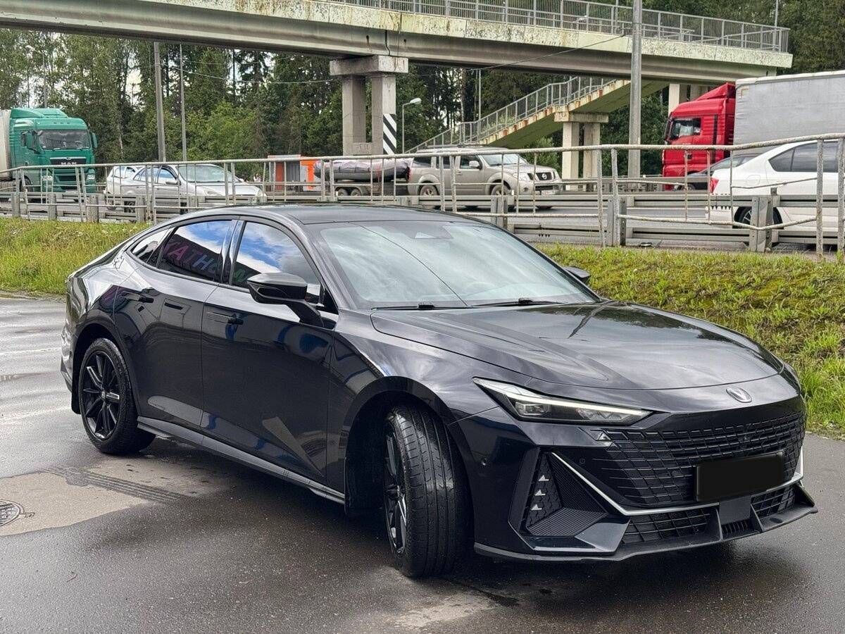 Changan UNI-V